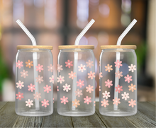 Load image into Gallery viewer, Retro Flower 16oz Clear Glass Cup
